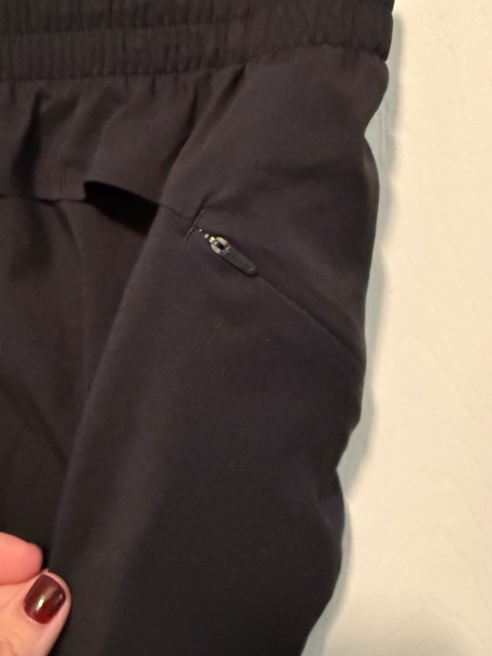 Athleta Mesh Racer Run Short 4” - Picture 3 of 7